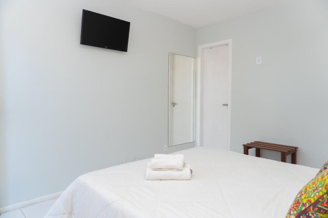 Quarto Duplo com Vista Piscina